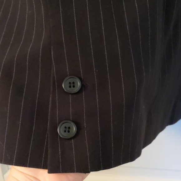 Blue pinstripe blazer - Picture 3 of 4